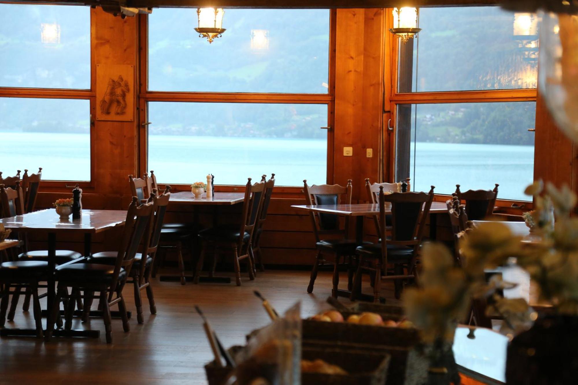 Hotel Lakeview Bei Interlaken Niederried bei Interlaken ภายนอก รูปภาพ